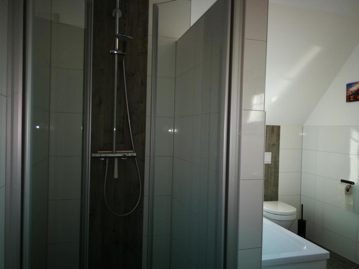 Ferienhaus Finja In บอร์น ภายนอก รูปภาพ