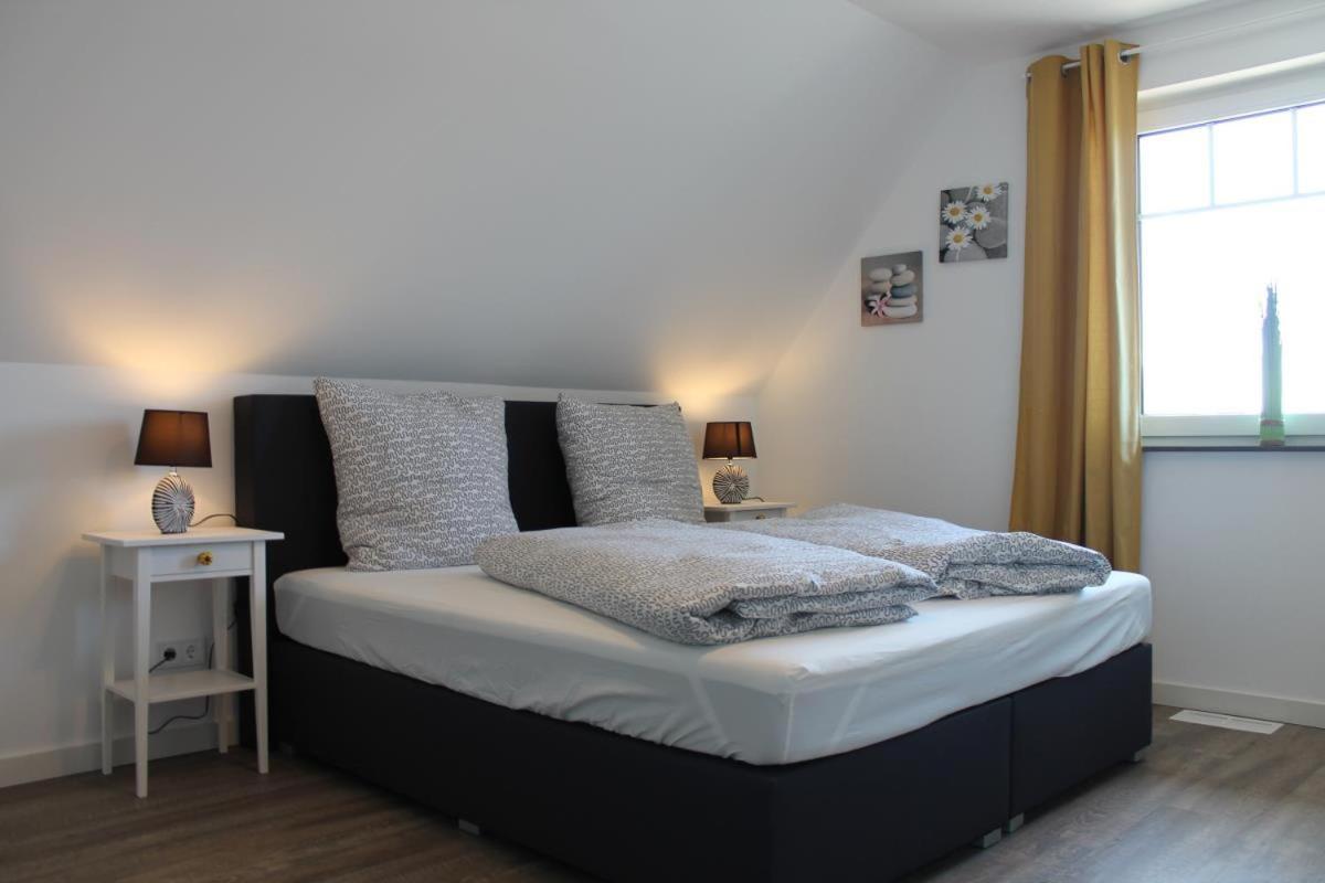 Ferienhaus Finja In บอร์น ภายนอก รูปภาพ